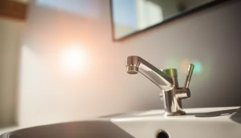 Jaka wysokość baterii do umywalki