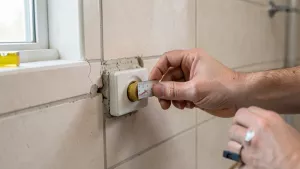 montaż armatury podtynkowej