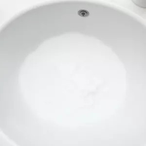 Pianka do czyszczenia umywalki